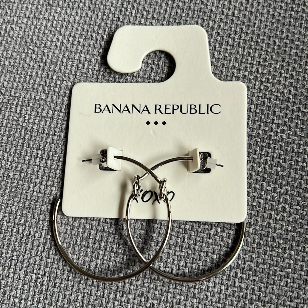 Knotted hoop earrings